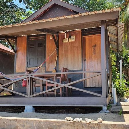 The Station Tioman Hotel Kampong Ayer Batang Екстериор снимка