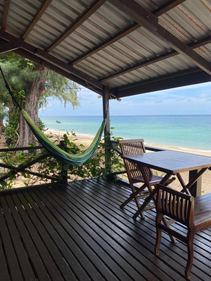 The Station Tioman Hotel Kampong Ayer Batang Екстериор снимка