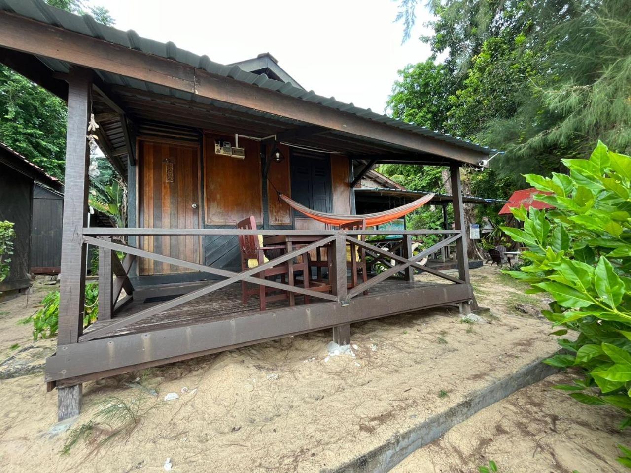 The Station Tioman Hotel Kampong Ayer Batang Екстериор снимка